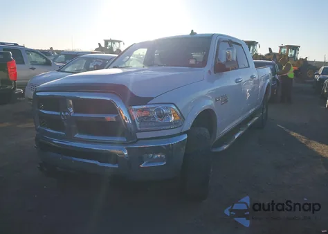 2015 Ram 2500 Laramie z USA, uszkodzony, nr VIN 3C6UR5NJ6FG605447
